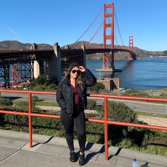 Meet your Posher, Mariel - Picture 1 of 1